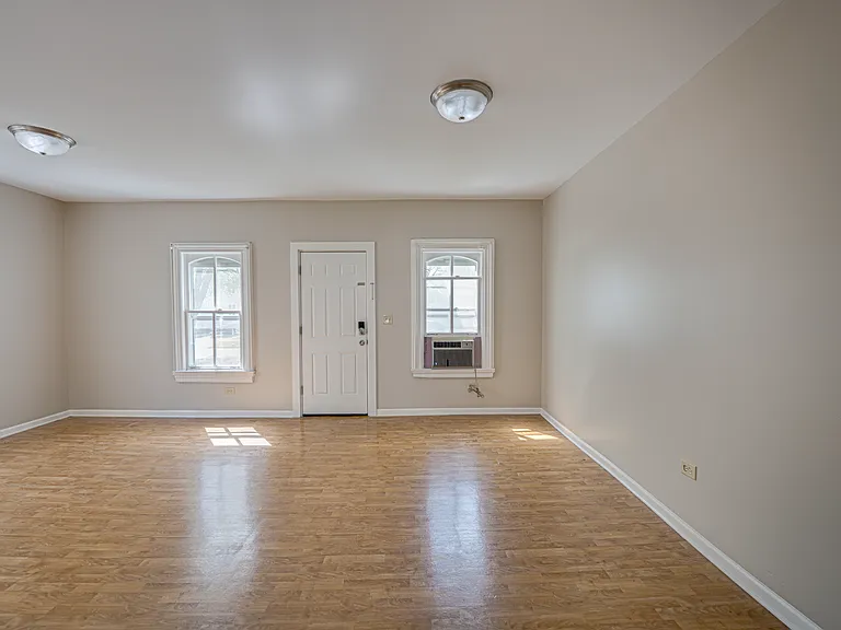 371 Cedar St — Photo 7
