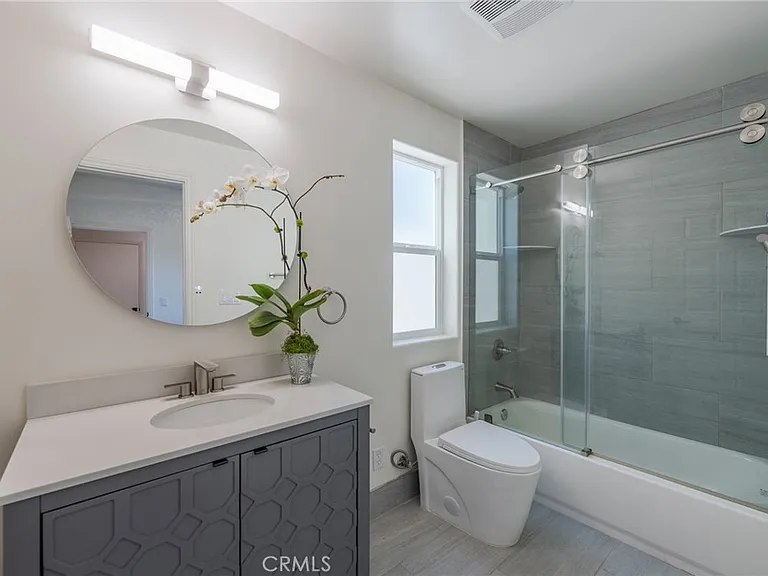 712 N Chestnut Ave — Photo 8