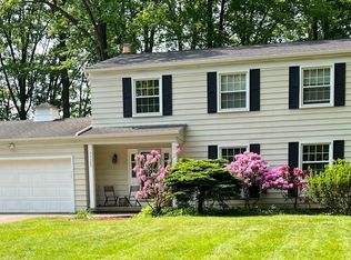 33380 Coachman Ln, Solon, OH 44139
