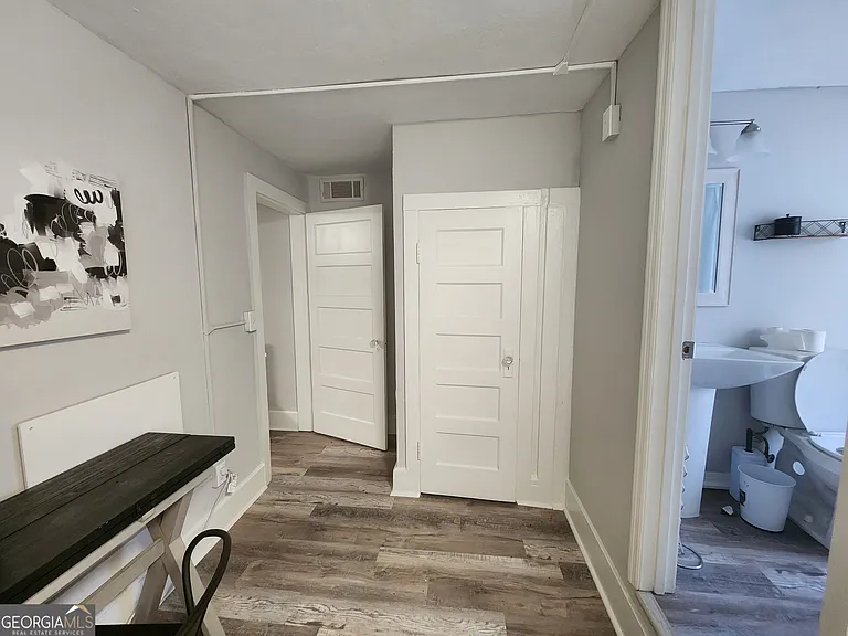 917 Oakview Ave #6 — Photo 10