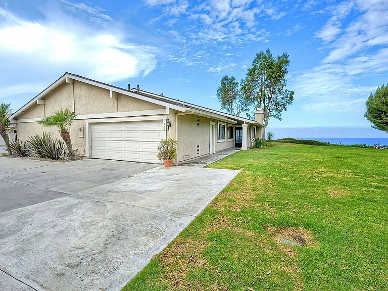 236 Calle Cuervo — Photo 37