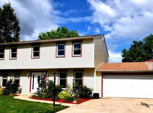 1545 Singer Rd, Wyomissing, PA 19610