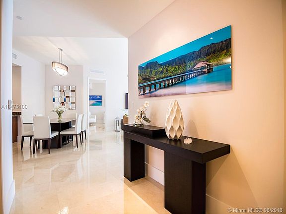 4th image of 15811 Collins Ave APT 1007
