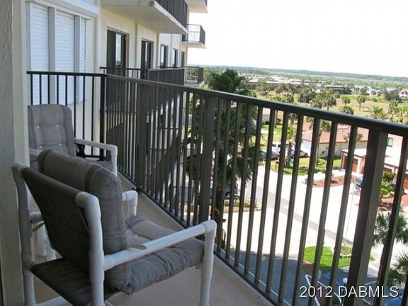 3rd image of 3600 S Oceanshore Blvd