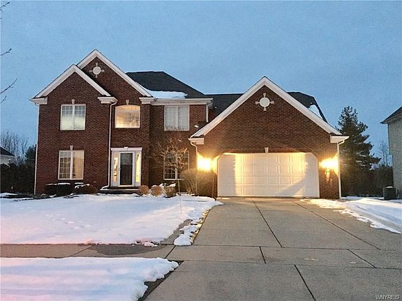 2nd image of 51 Sussex Ln