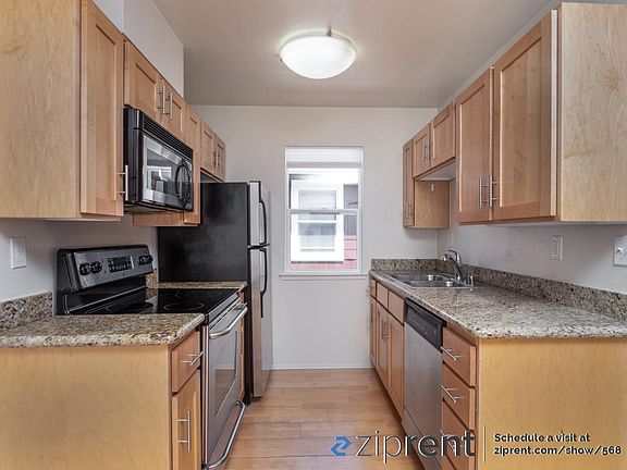 4th image of 174 Bayside Ct