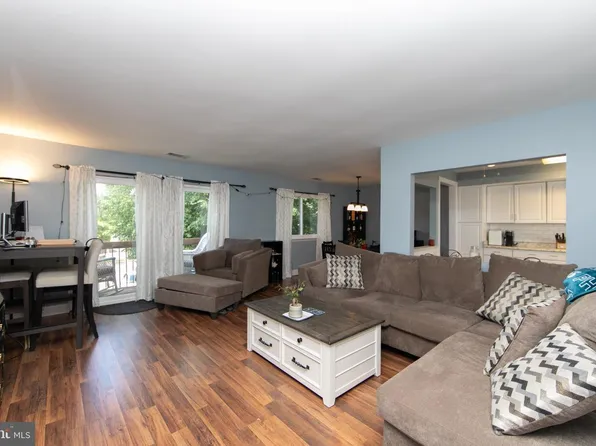 115 E Kings Hwy Unit 310, Maple Shade, NJ 08052
