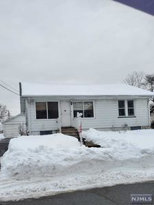 66 Pomona Ave, Fair Lawn, NJ, 07410