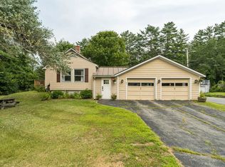 62 Circle Dr, Chester, VT 05143