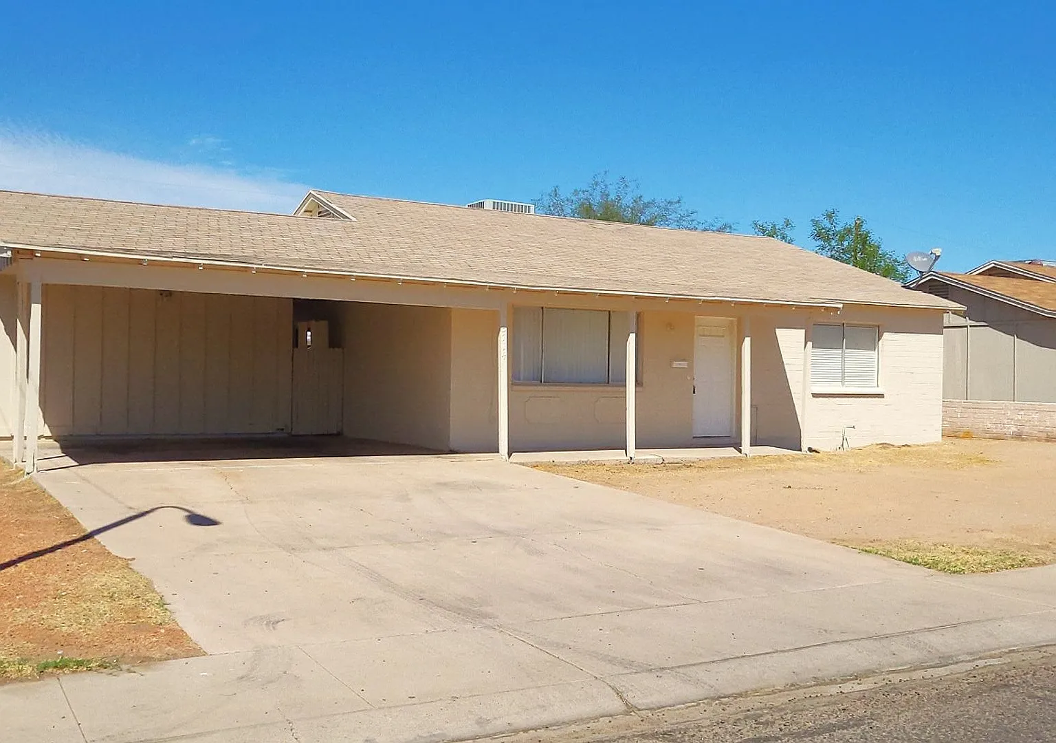Coming Soon......Charming Home On West Side Of Phoenix — Photo 1