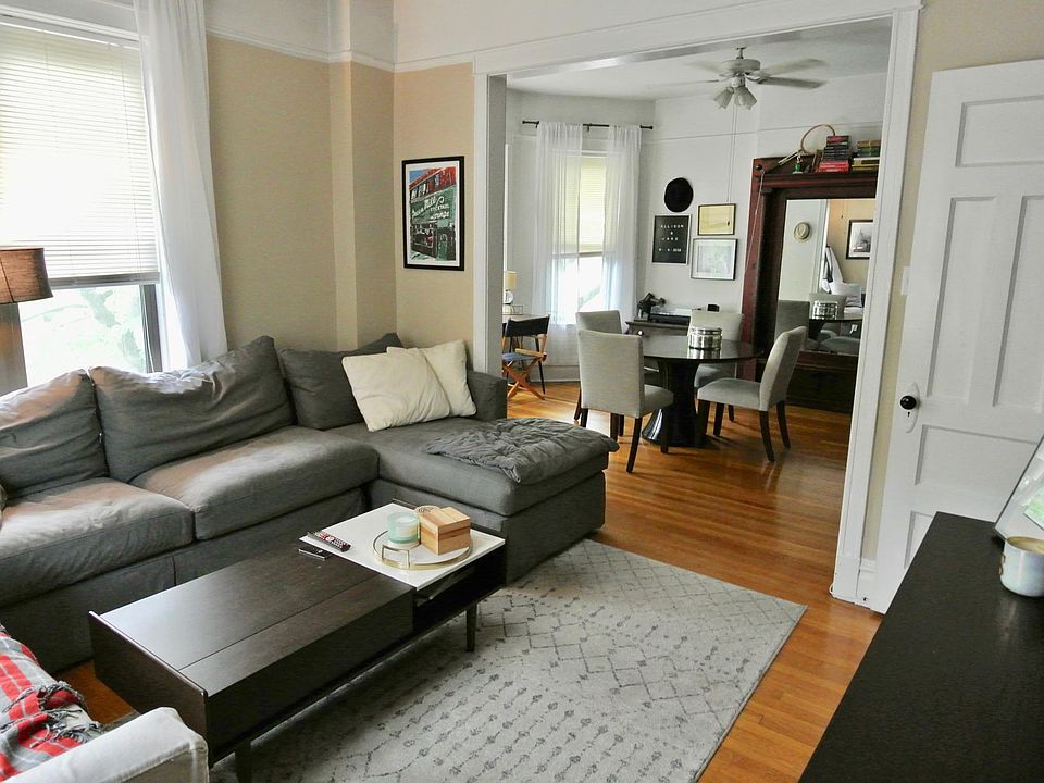 1st image of 3801 N Lakewood Ave #2