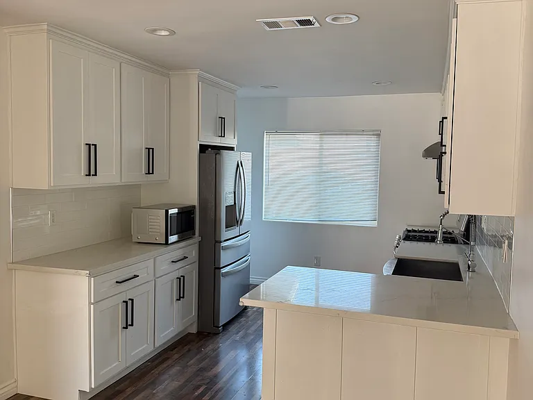 5206 Ithaca Ave — Photo 10