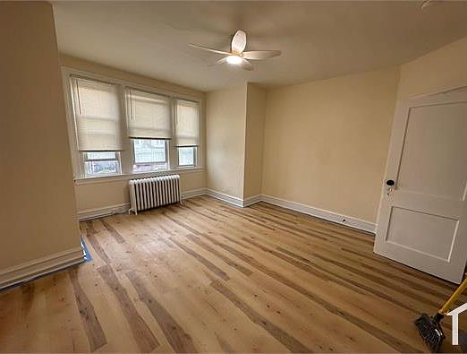 4th image of 6925 Forrest Ave