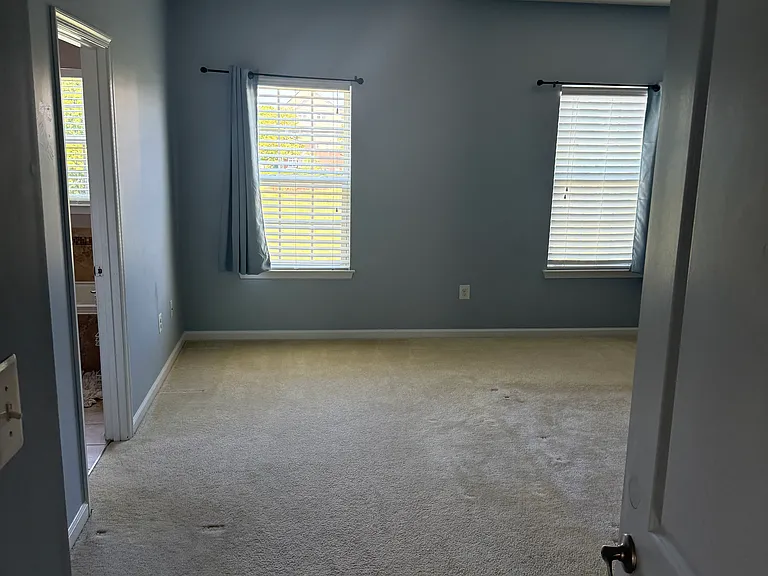 19704 Vaughn Landing Dr — Photo 12
