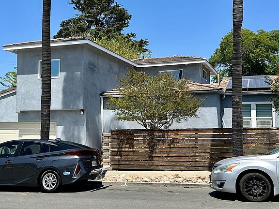 3rd image of 4827 67th St #4827