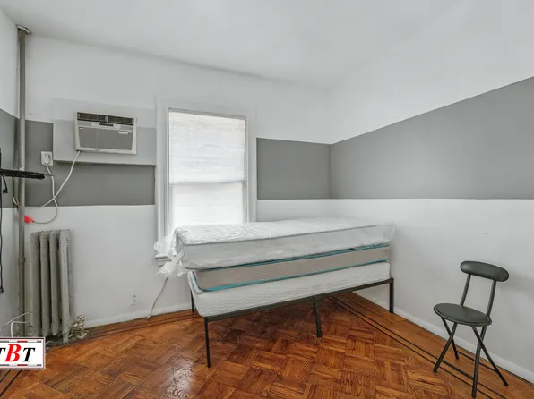 945 East 15th Street image 9 of 34