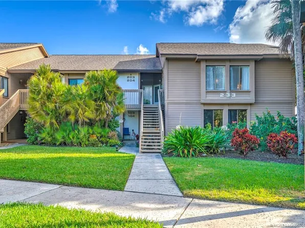 233 NE Edgewater Dr APT 204, Stuart, FL 34996
