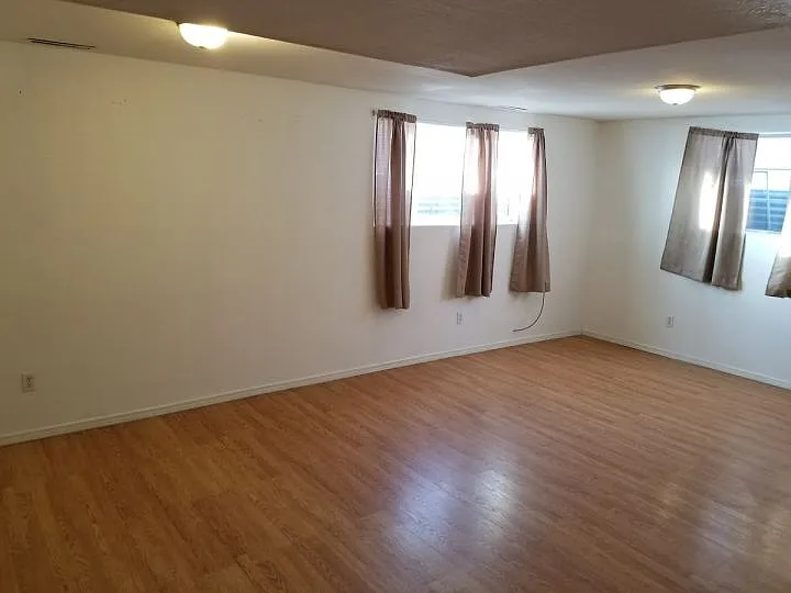 2 bed, 1.0 bath, 960 sqft, $945 — Photo 4