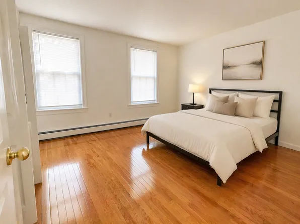 89 W 21st St Floor 1, Bayonne, NJ 07002