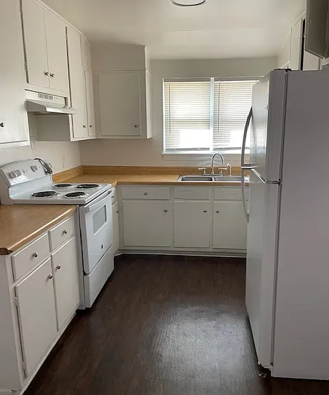89 Pershing Dr #A — Photo 3