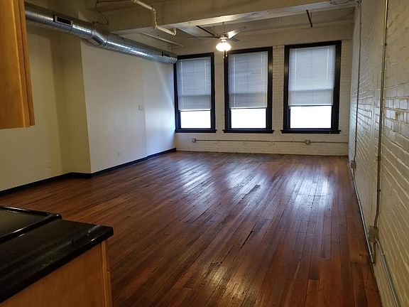 4th image of 1214 Washington Ave Unit 300