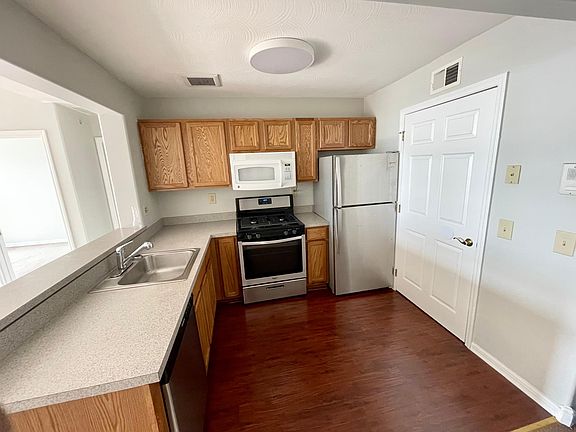 4th image of 7611 Aquatic Dr Floor 2