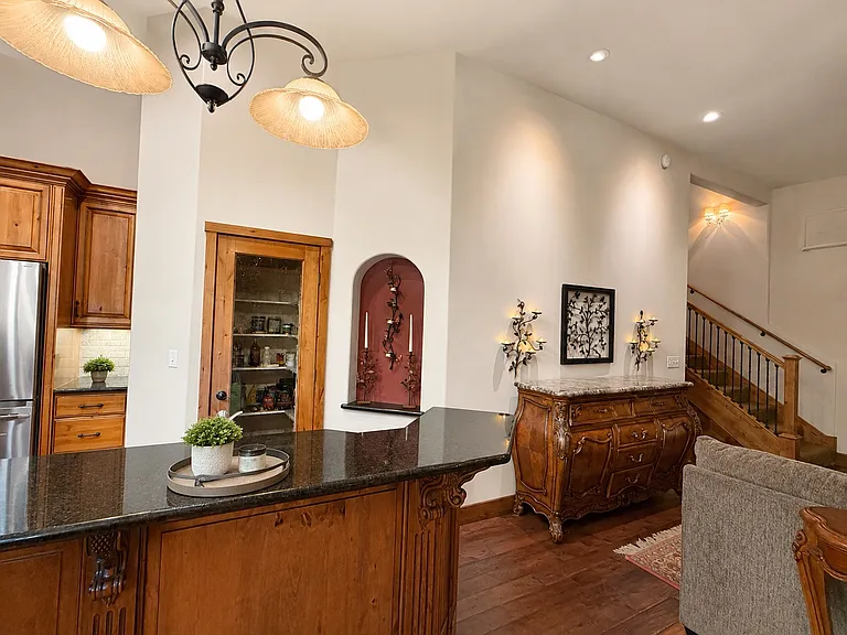 2098 Lamb Ln — Photo 4