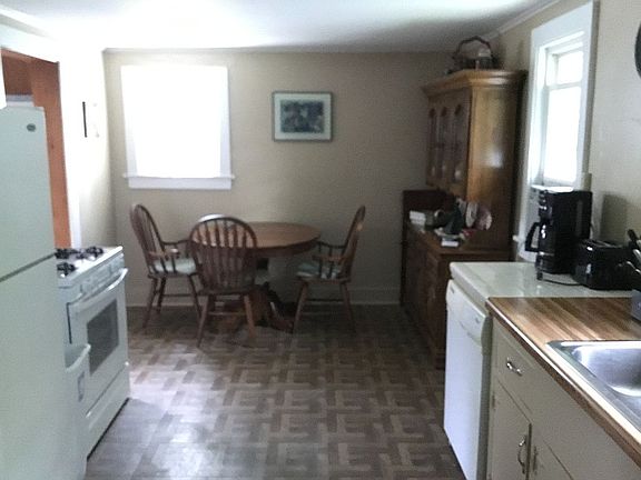 3rd image of 8 Smedley St