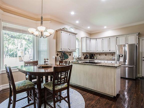 4th image of 8606 Green Branch Cir