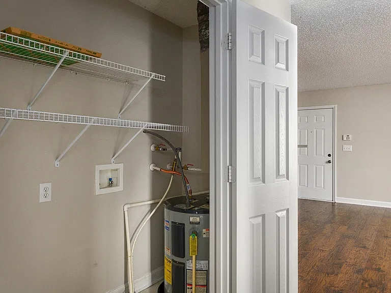 1845 Crest Hollow Dr #201 — Photo 11
