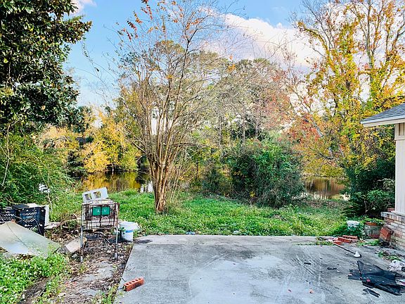 4th image of 2124 Burgoyne Dr