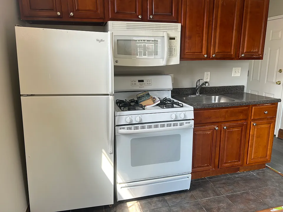 5101-21 Walnut St #B3