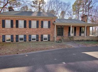 9999 River Rd, Henrico, VA 23238
