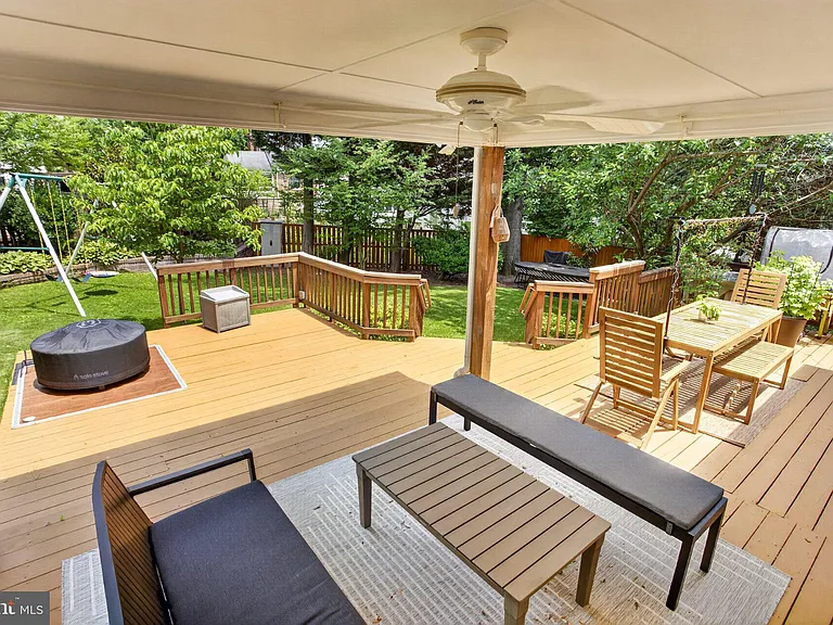 5703 Cromwell Dr — Photo 12