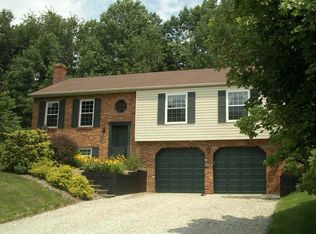 4769 Bayfield Rd, Allison Park, PA 15101