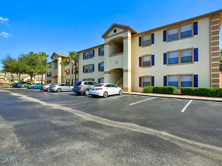 Riverwind at Alafaya Trail — Photo 10