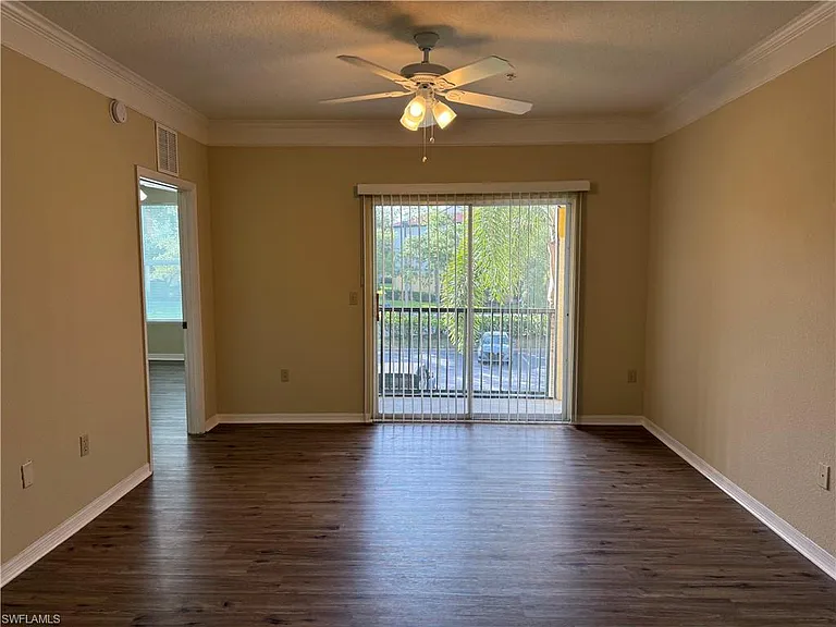 11530 Villa Grand #1109 — Photo 2