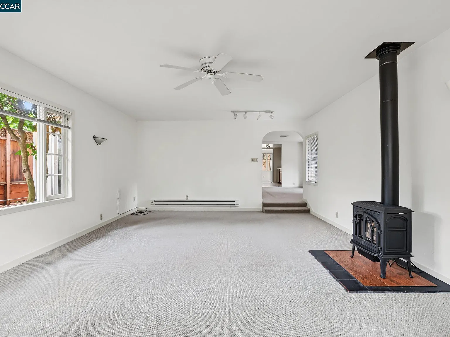 2 bed, 770 sqft, $3,600 — Photo 2