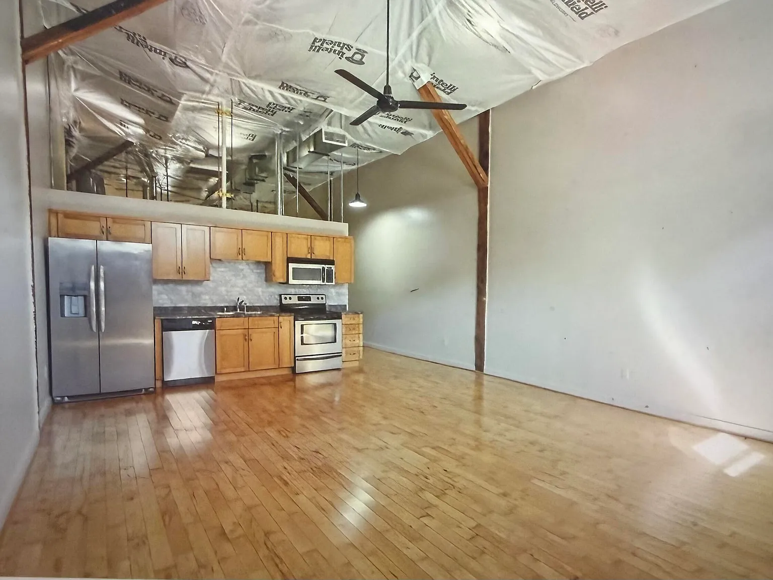 2 bed, 2.0 bath, 990 sqft, $2,000 — Photo 4