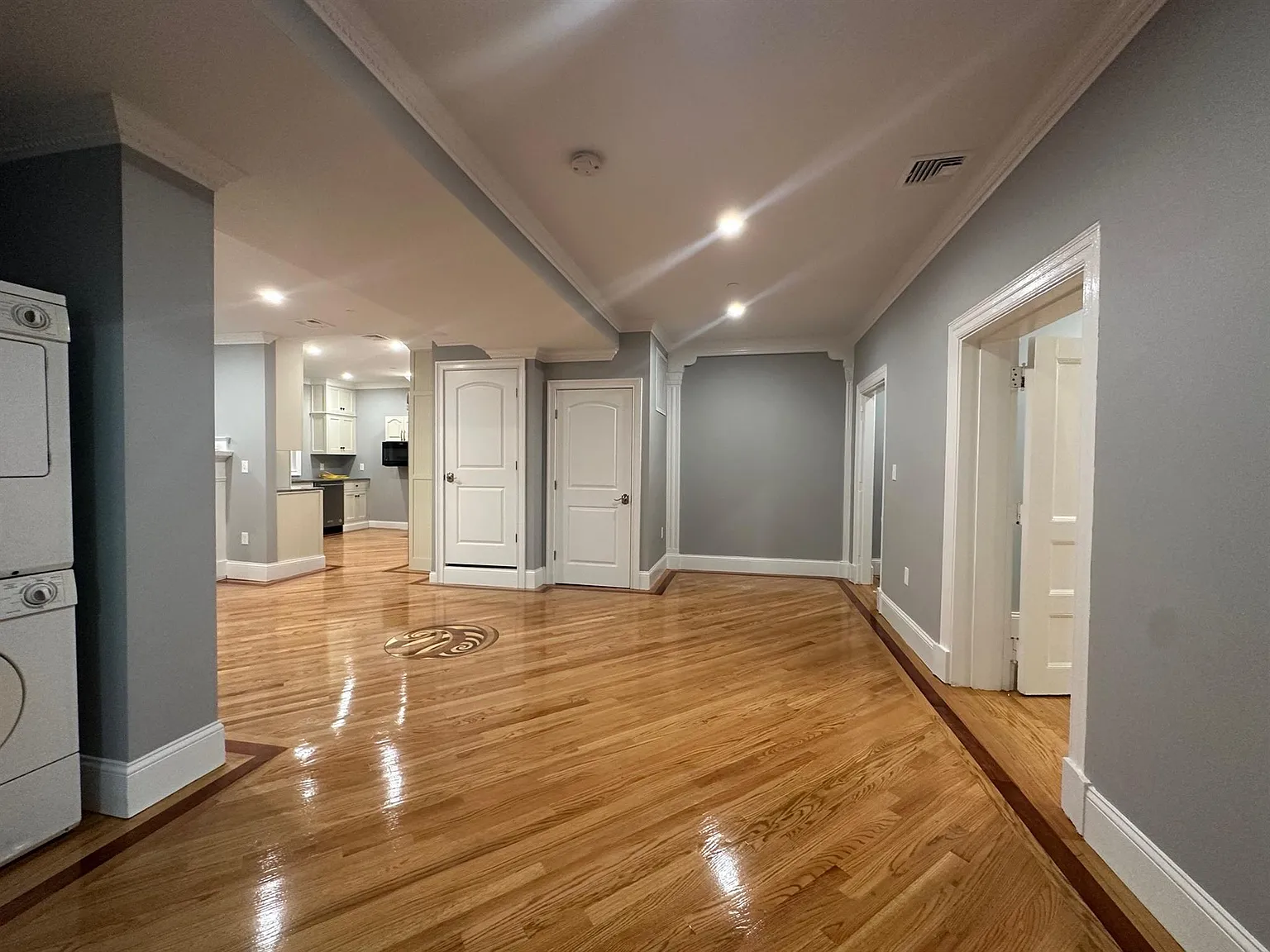 3 bed, 1500 sqft, $4,400 — Photo 4