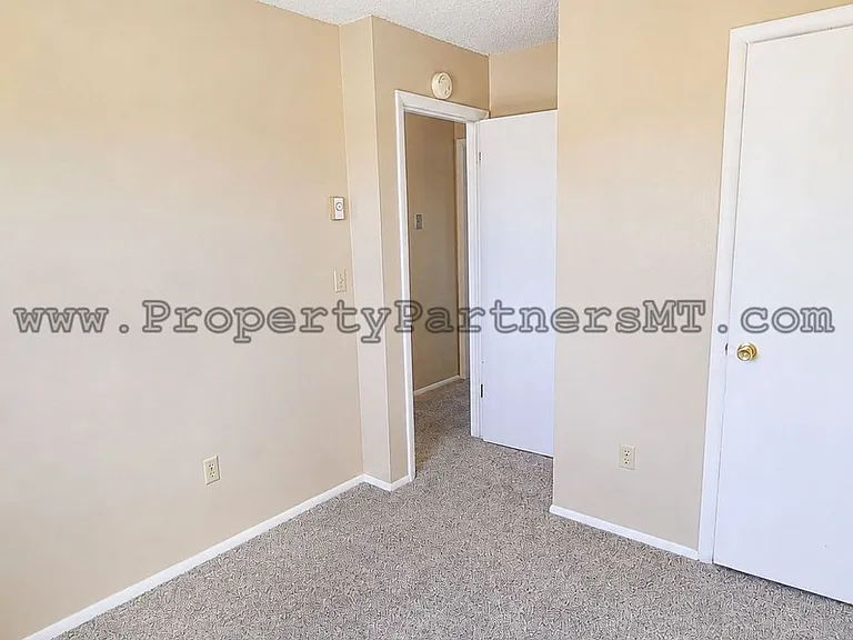 504 S 20th Ave — Photo 20