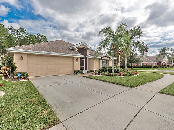 3rd image of 1401 Areca Palm Dr