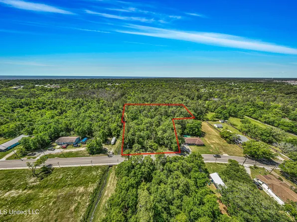 0 Washington St, Bay Saint Louis, MS 39520