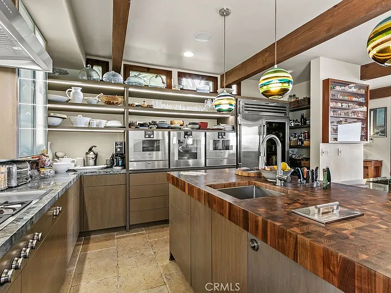 345 Emerald Bay — Photo 10