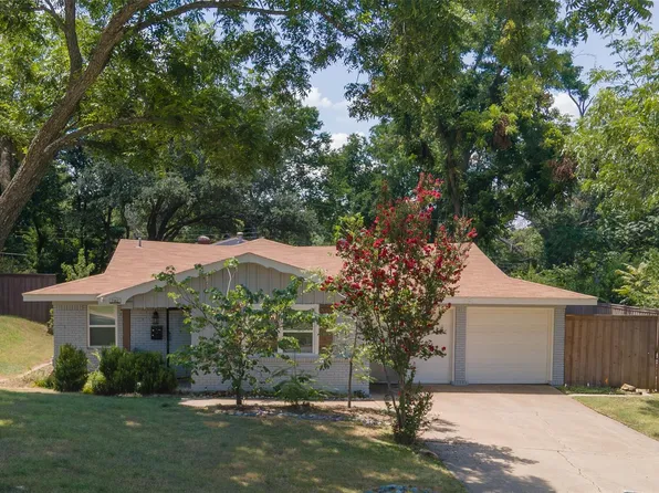7362 Robinhood Ln, Fort Worth, TX 76112