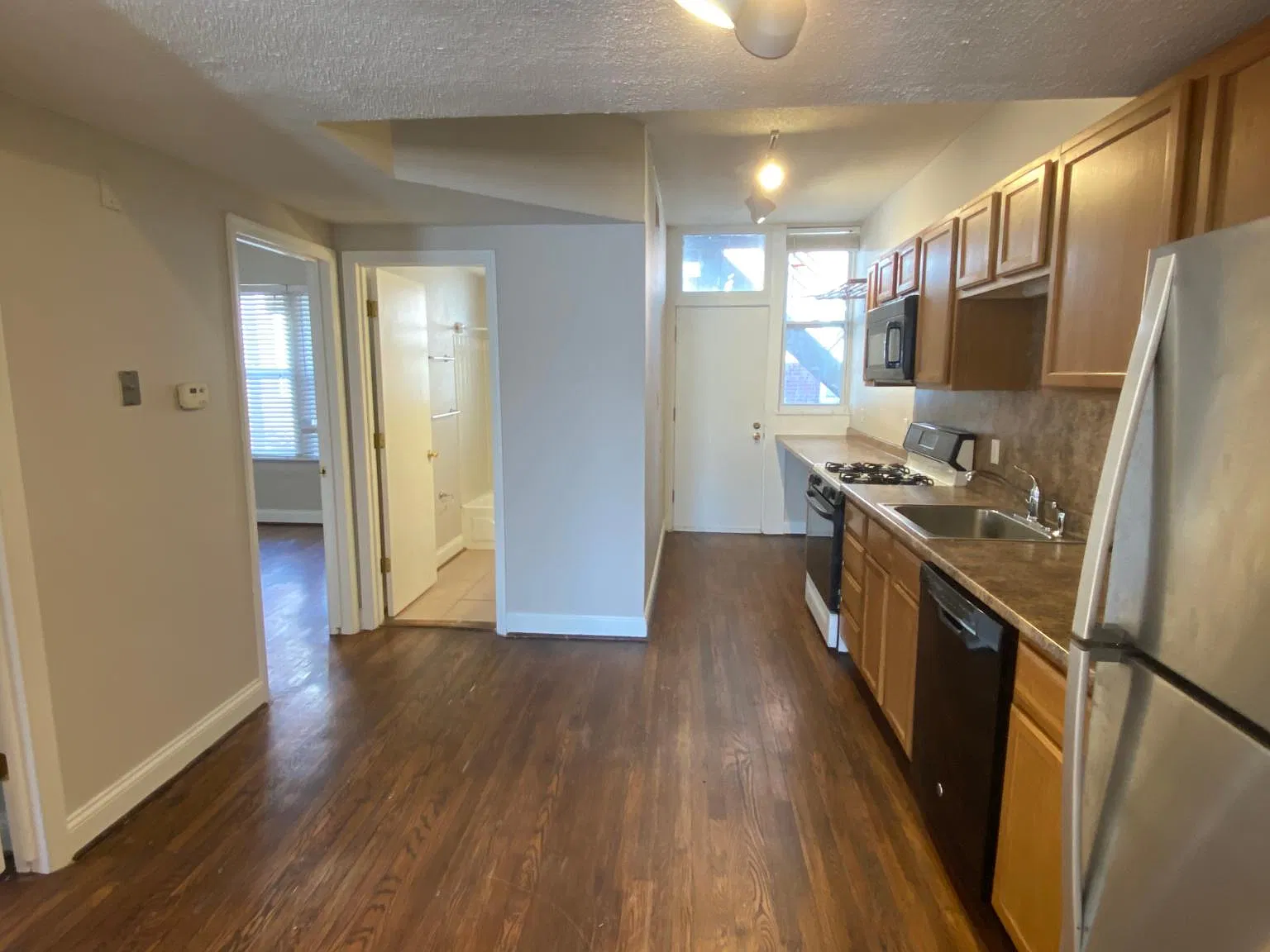 6269 Cabanne Ave — Photo 4