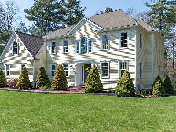 2nd image of 51 Grange Ct