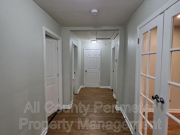 2nd image of 278 Moreland Way