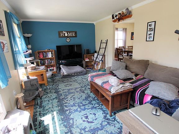 5th image of 723 W Bond St