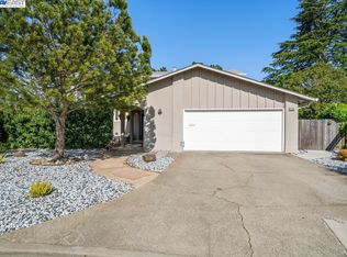 27795 Pleasant Hill Ct, Hayward, CA 94542